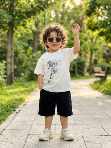 ست تیشرت و شلوارک اسپرت طرح اسب